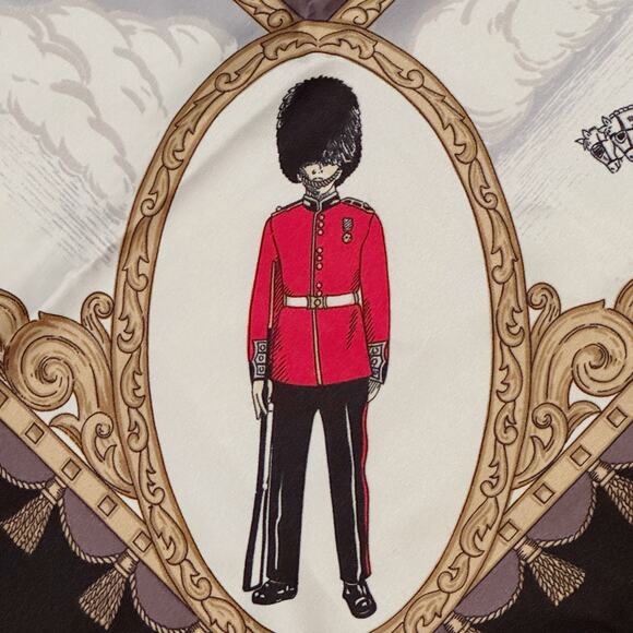 Vintage Art of the Scarf 34x34 Square Scarf from Tie Rack Ltd London Royals - Picture 3 of 15